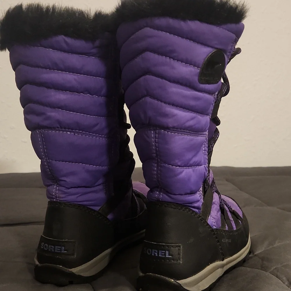 Sorel Purple Boots - Picture 3 of 7